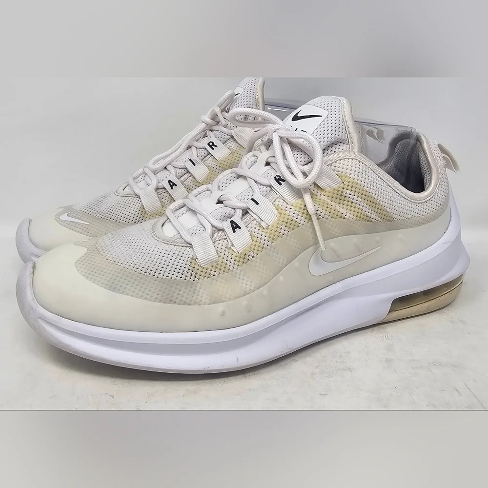 Nike Women's Air Max Axis Triple White Athletic Sneakers SZ 8.5 Style AA2168-100